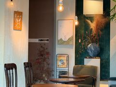 -luutosa  cafe & tea 鹿兔山
