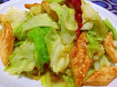 馕炒莲花白-撒拉花儿·新疆菜·清真(太阳宫店)