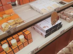 -沪上阿姨·臻选茶饮(上海环球港店)