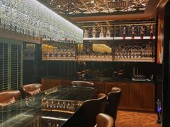 -Mogul Eatery·大亨餐酒馆
