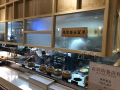 自助取餐区-米国现煲煲仔饭(塔子湖店)