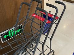-新华书店(沙坪坝书城店)