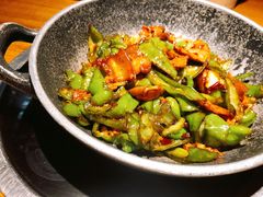 碾辣椒炒肉-吃饭皇帝大土家民族菜(正大广场店)