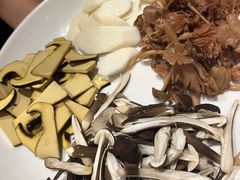 -黔蘑菇四季餐厅(观山湖店)