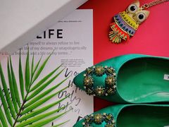 -Manolo Blahnik(置地广场店)