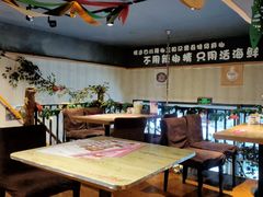 大堂-嗨辣小聚·盘锦河蟹·海鲜烧烤龙虾(盘锦十年好店)