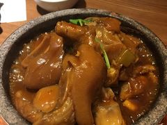 -云海肴·汽锅鸡·云南菜(天山百盛优客店)