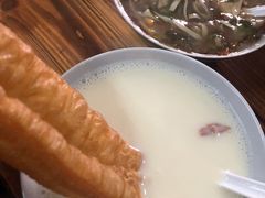 -云南大锅豆浆店