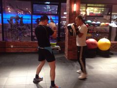-GYMPLUS私教健身会馆(大悦城店)