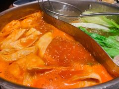 牛骨番茄双色锅-左庭右院鲜牛肉火锅(环球港店)