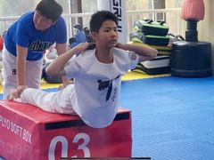 -健成运动中心·体适能跆拳道少儿格斗体考跳绳