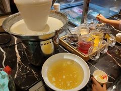 -广州万富希尔顿酒店·感趣自助餐厅·金秋蟹宴生蚝海鲜刺身