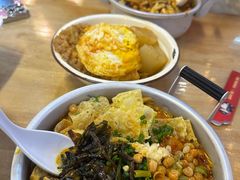 -丽丽三鲜螺蛳粉(田林路店)
