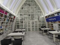 -钟书阁(松江泰晤士小镇店)