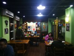 大堂-大富蚝乌东哥饭店·石锅鱼杂·柠檬鸭(革新路店)