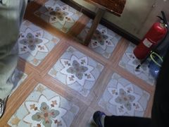 -荒岛实景沉浸密室(江汉路1店)