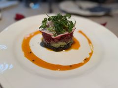 生牛肉塔塔配牛油果酱-Solo(衡山路店)