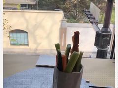 -穹六人间 people 6(岳阳路店)