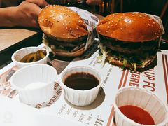 -The Habit Burger Grill 哈比特汉堡(复兴soho店)