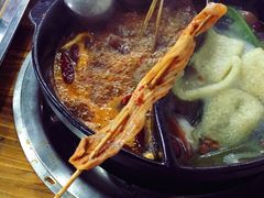-灌县老妈砂锅串串香(万科红生活广场店)