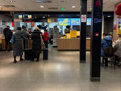 -麦当劳(上海虹桥站30B检票口楼上)