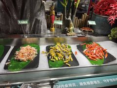 -金马门国际美食百汇(珞喻路店)