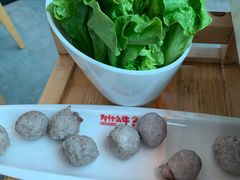 肉丸青菜-为什么牛潮汕牛肉火锅(中信广场店)