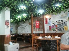 大堂-三里屯土灶炖公鸡地锅鸡(江东店)