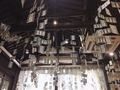 -猫的天空之城概念书店(杭州南宋御街店)