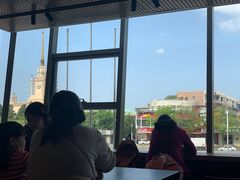 -麦当劳(展览路店)
