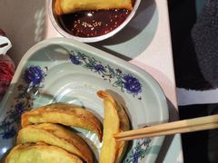 -老新隆牛肉锅贴(新街口店)