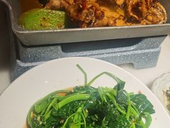 馋嘴香锅牛蛙-佬肥猫(国华广场店)