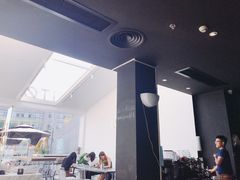 -UNI UNI(环亚凯瑟琳店)