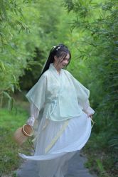 -汉仪华裳汉服馆(打浦桥店)