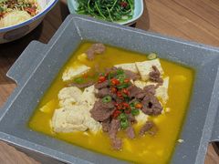 -有红鸡毛店·川菜(建设路店)