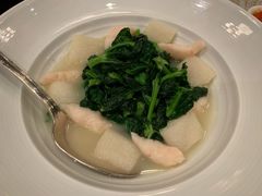 上汤虾滑竹笙菜苗-广州文华东方酒店·江-由辉师傅主理