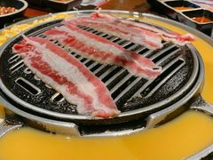-青瓦炭韩潮烤肉(花园道店)