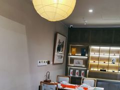 -荷风细雨·中国茶宴(世纪大道店)