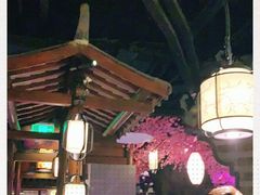 -韵秋荷(宝山龙湖天街店)