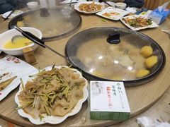 -屯老二农家铁锅炖·行业领军者(梅江店)