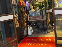 -临界音乐酒馆·小龙虾·江湖菜(华熙LIVE·鱼洞店)