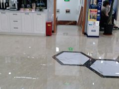 -茂菊口腔连锁(浦东南路店)