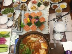 -青瓦餐厅·生鱼片·韩园烤肉(西塔店)