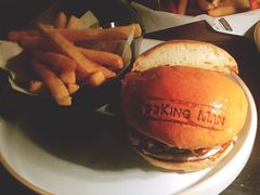 鹅肝牛肉汉堡-Cooking Man(中懋天地店)