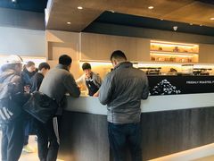 -瑞幸咖啡(巴黎春天陕西路店)