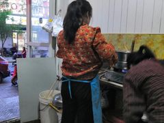 -十二中串串香(三桥街道桃园北路东社区店)