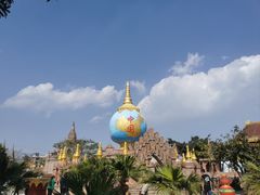 -一寨两国风景区