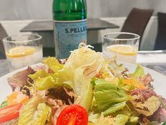 田园蔬菜沙拉配梅子油醋汁-LESCEDARS Brasserie Bistro香柏树