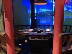 -老牌坊云南鱼豆花火锅(哈西万达店)