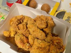 -BHC炸鸡(明洞总店)